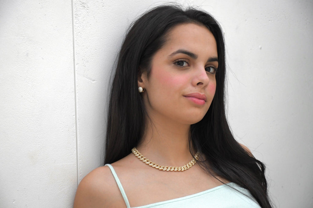 LeConfident Choker