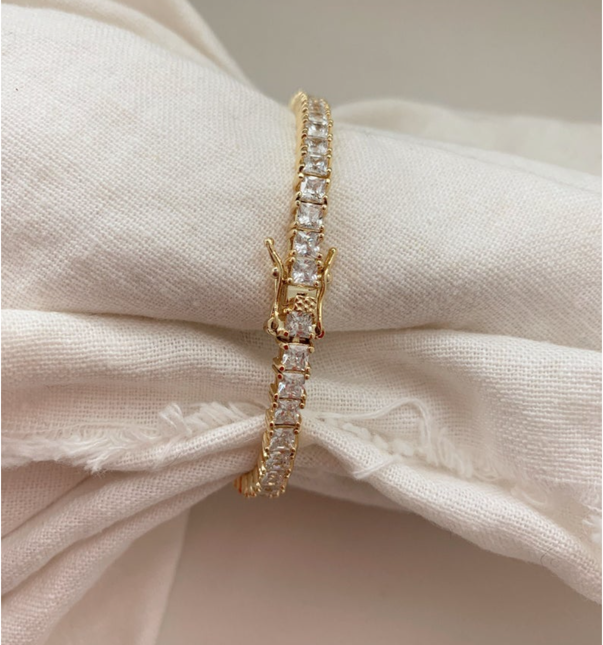 La Buate Bracelet